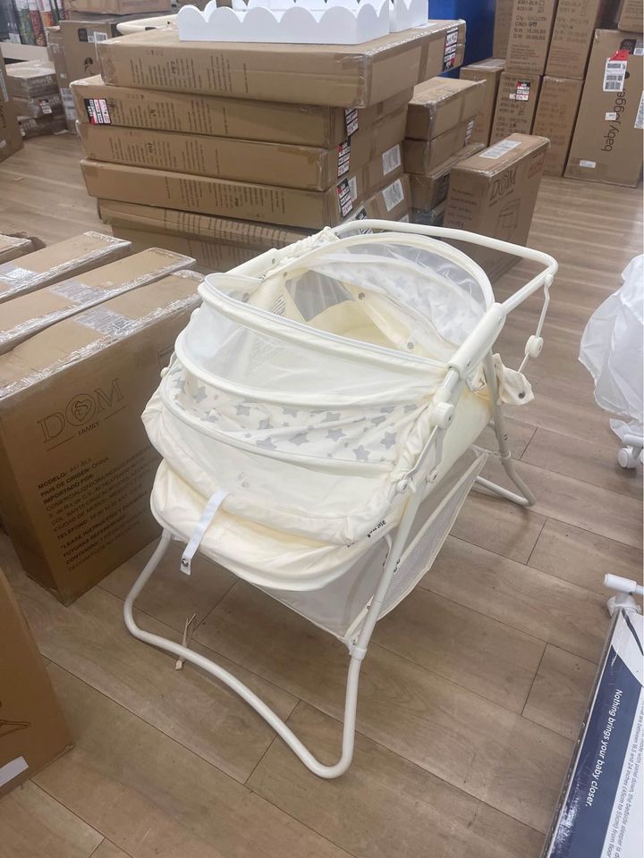 Dream Bassinet yellow